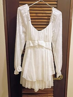 Thirty Thirty LA White Long Sleeve Skort Romper Size Small